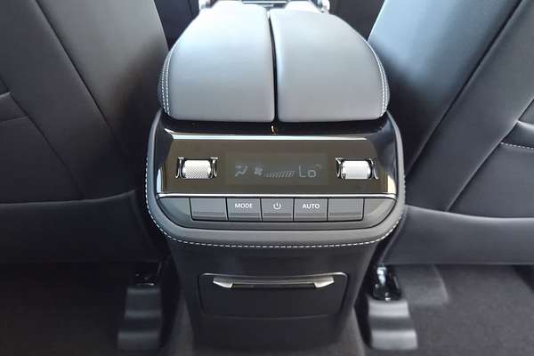 2025 LDV D90 Executive SV9A