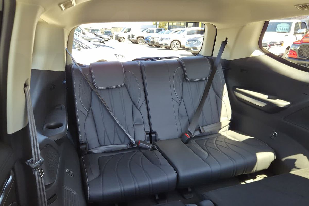 2025 LDV D90 Executive SV9A