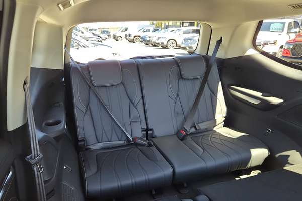 2025 LDV D90 Executive SV9A