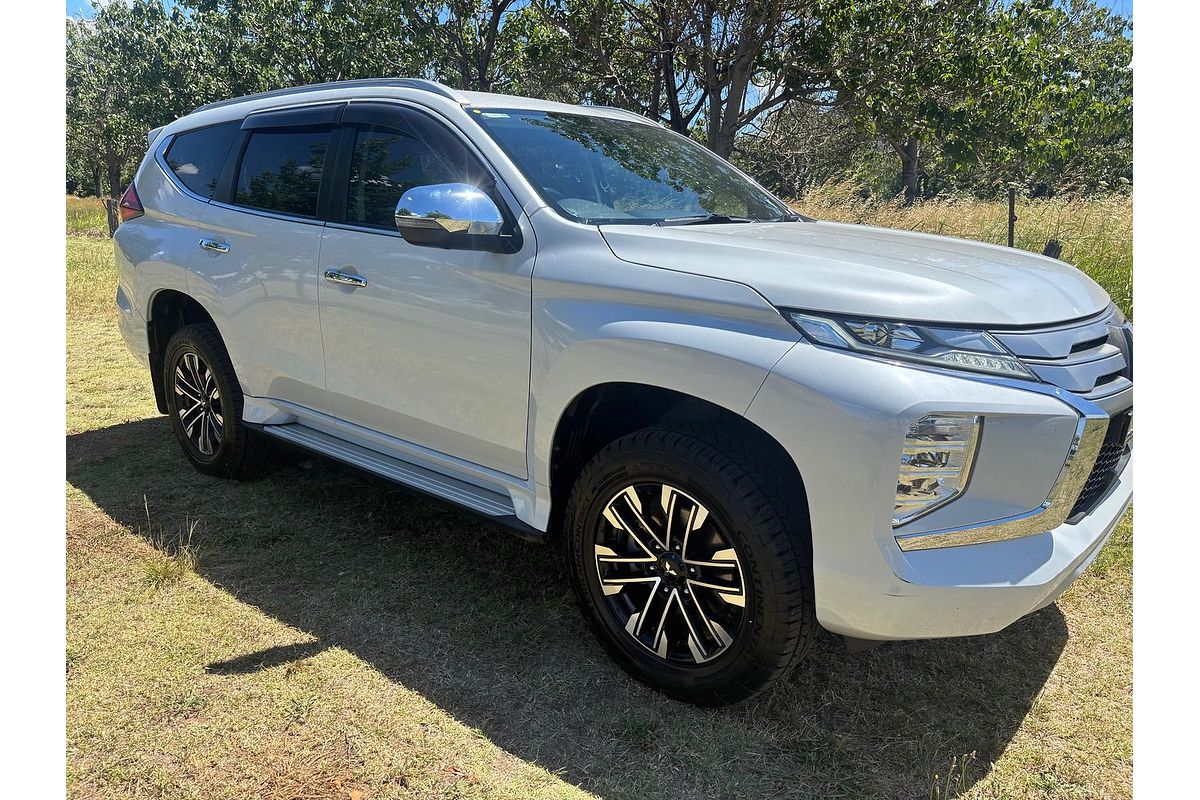 2022 Mitsubishi Pajero Sport GLS QF