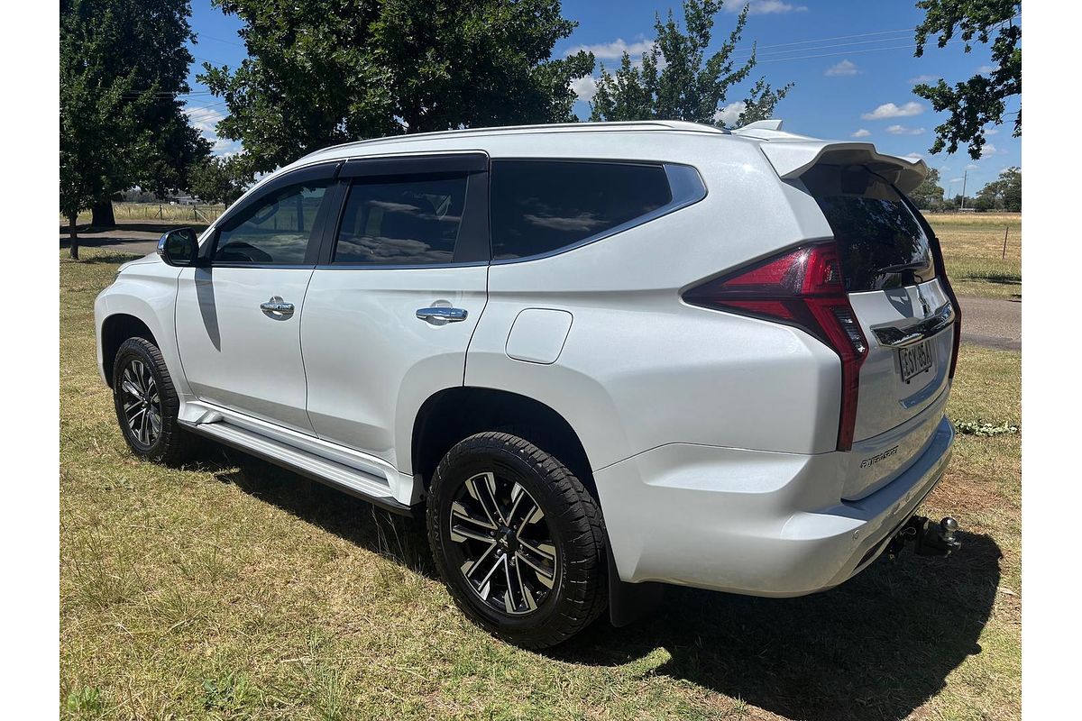 2022 Mitsubishi Pajero Sport GLS QF