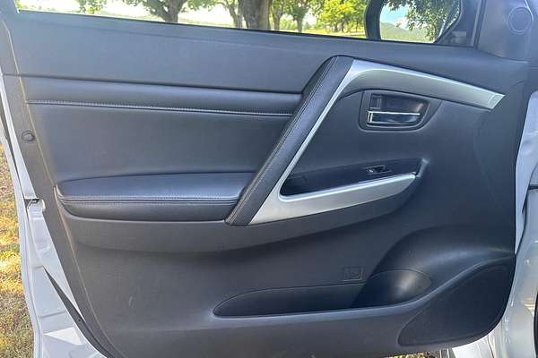 2022 Mitsubishi Pajero Sport GLS QF