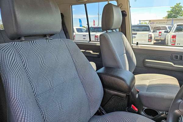 2014 Toyota Landcruiser GXL VDJ76R