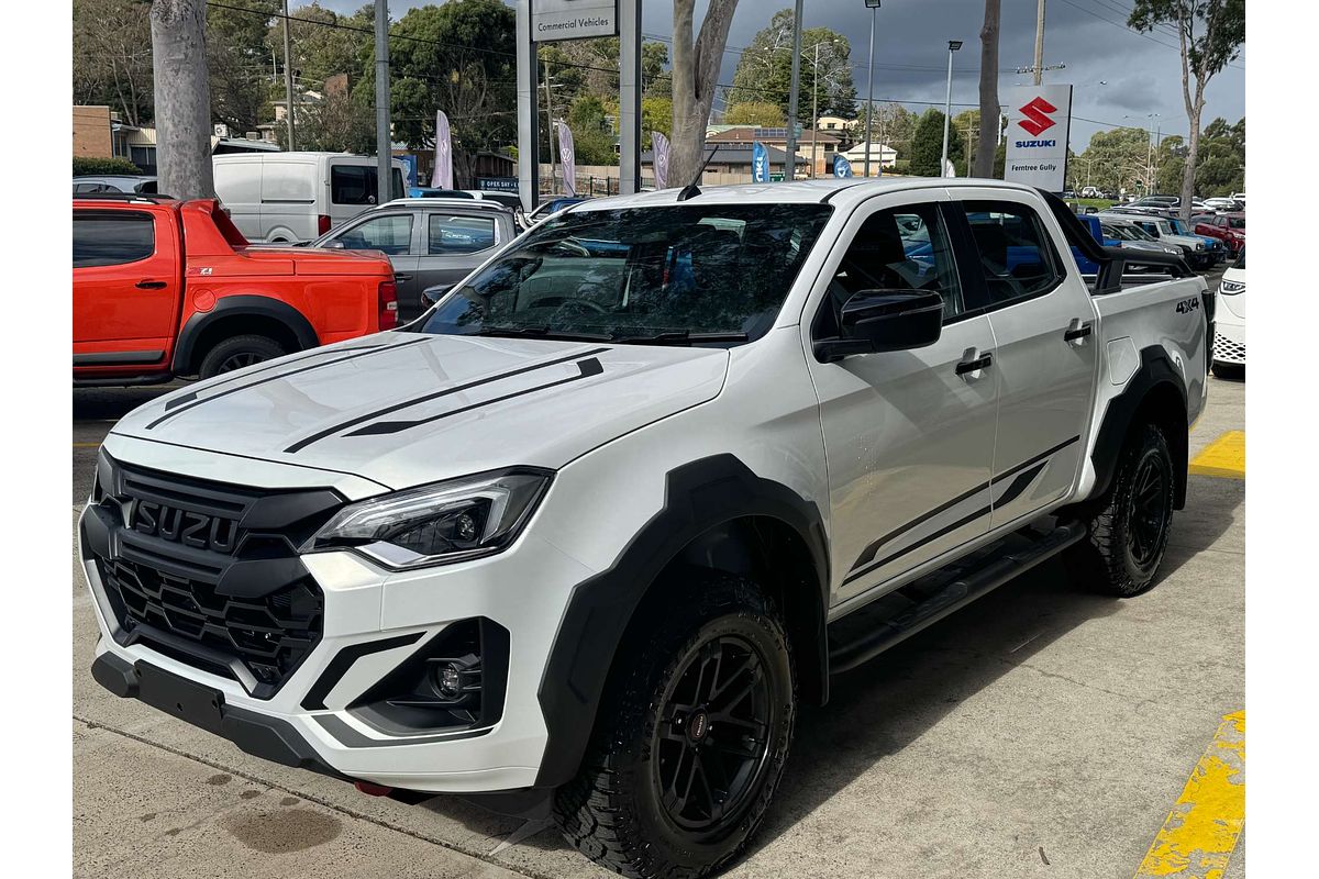 2025 Isuzu D-MAX BLADE 4X4