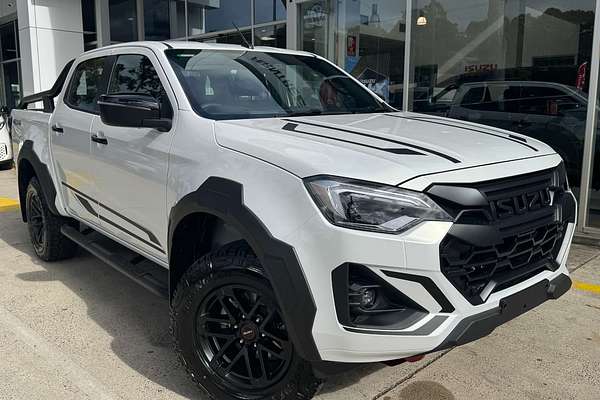 2025 Isuzu D-MAX BLADE 4X4