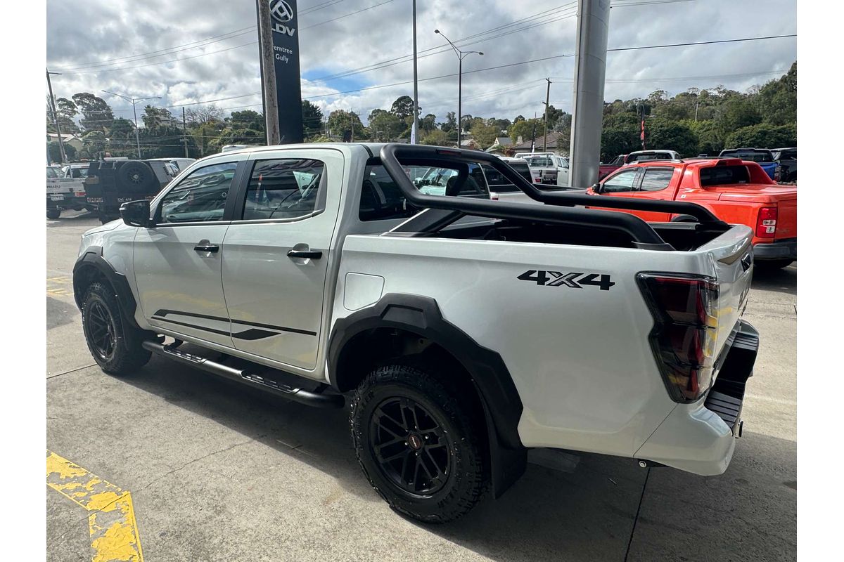 2025 Isuzu D-MAX BLADE 4X4