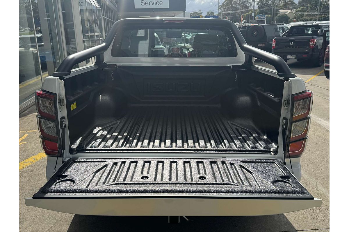 2025 Isuzu D-MAX BLADE 4X4