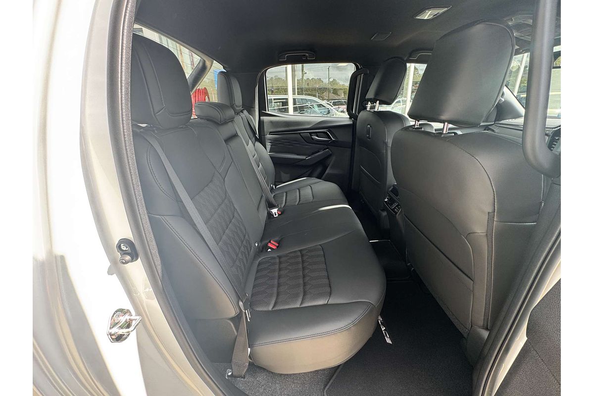 2025 Isuzu D-MAX BLADE 4X4