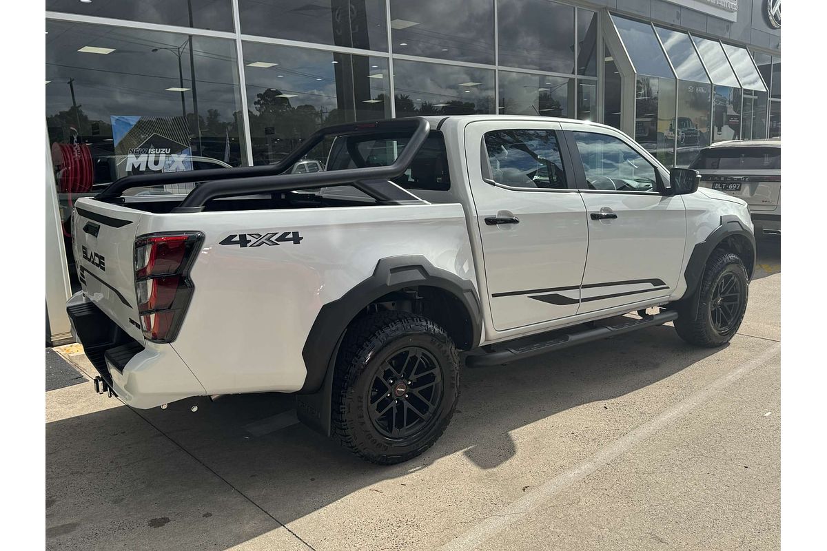 2025 Isuzu D-MAX BLADE 4X4