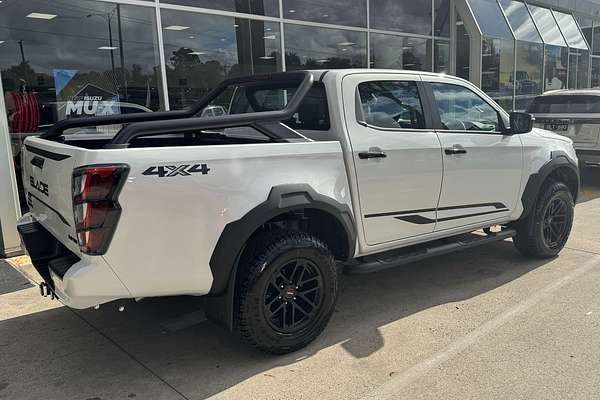 2025 Isuzu D-MAX BLADE 4X4