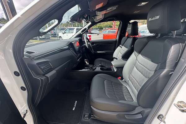 2025 Isuzu D-MAX BLADE 4X4