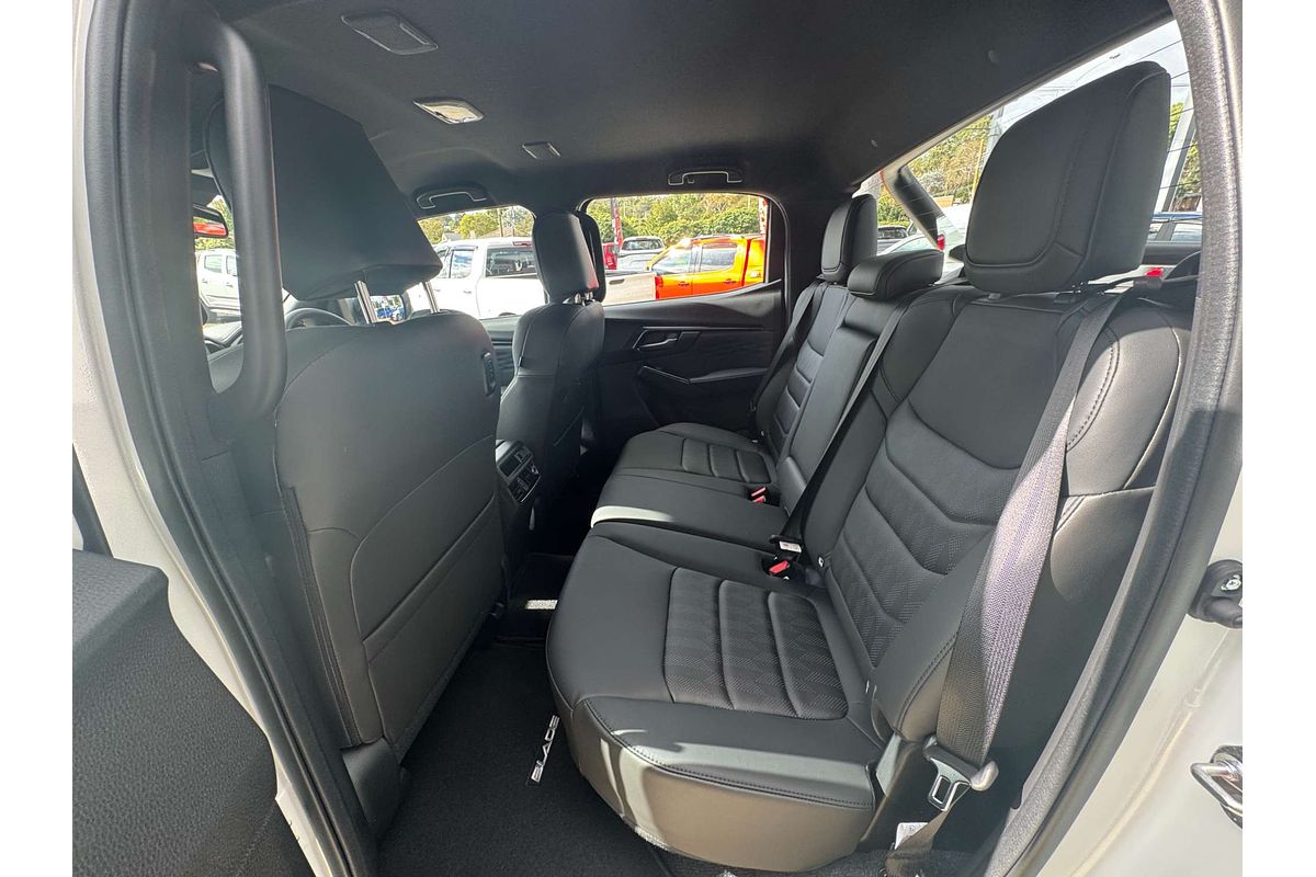 2025 Isuzu D-MAX BLADE 4X4