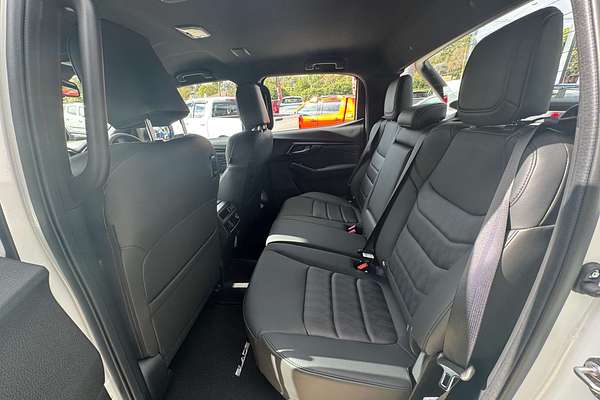 2025 Isuzu D-MAX BLADE 4X4