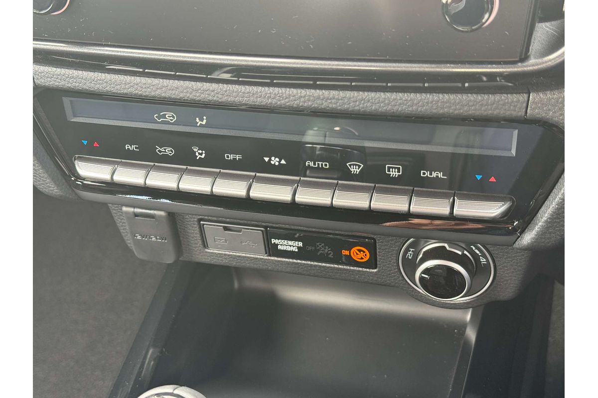 2025 Isuzu D-MAX BLADE 4X4