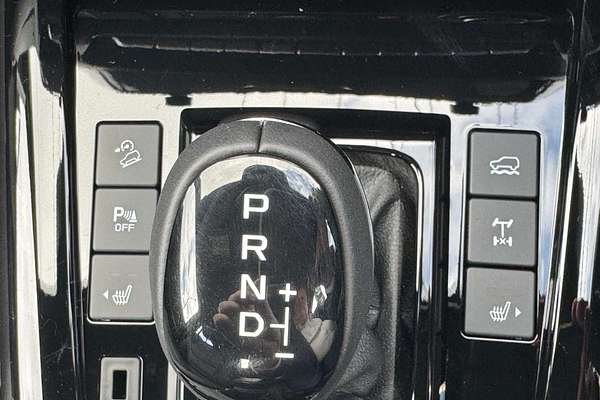 2025 Isuzu D-MAX BLADE 4X4