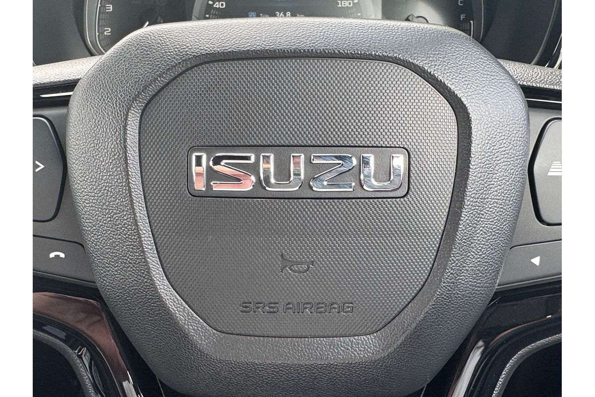 2025 Isuzu D-MAX BLADE 4X4