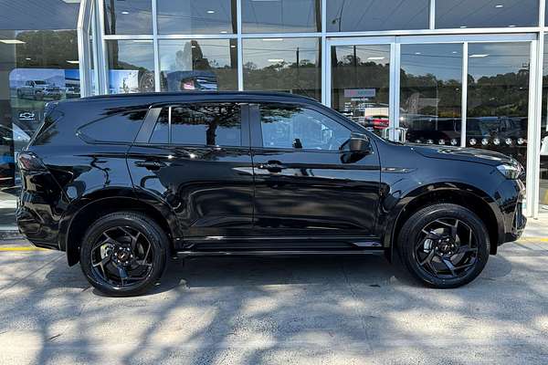 2025 Isuzu MU-X X-TERRAIN