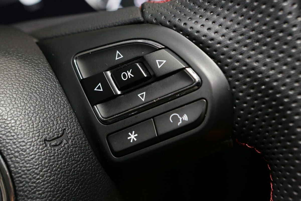 2024 MG HS Vibe SAS23