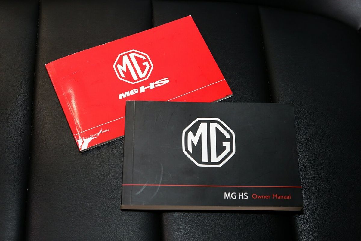 2024 MG HS Vibe SAS23