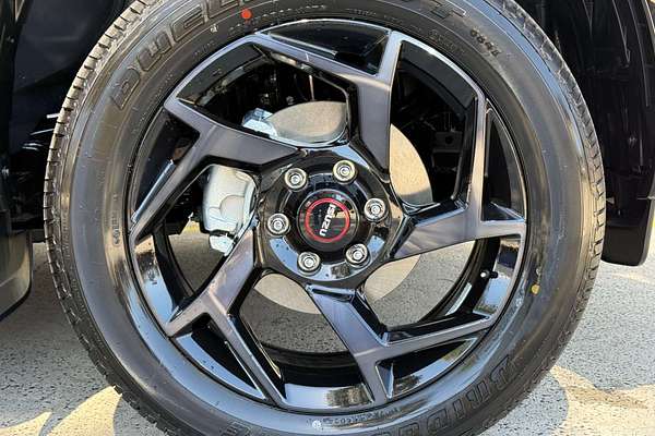 2025 Isuzu MU-X X-TERRAIN