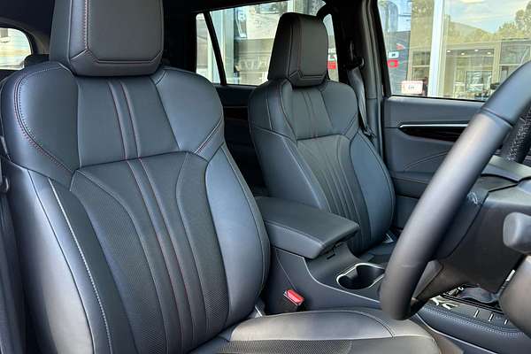 2025 Isuzu MU-X X-TERRAIN