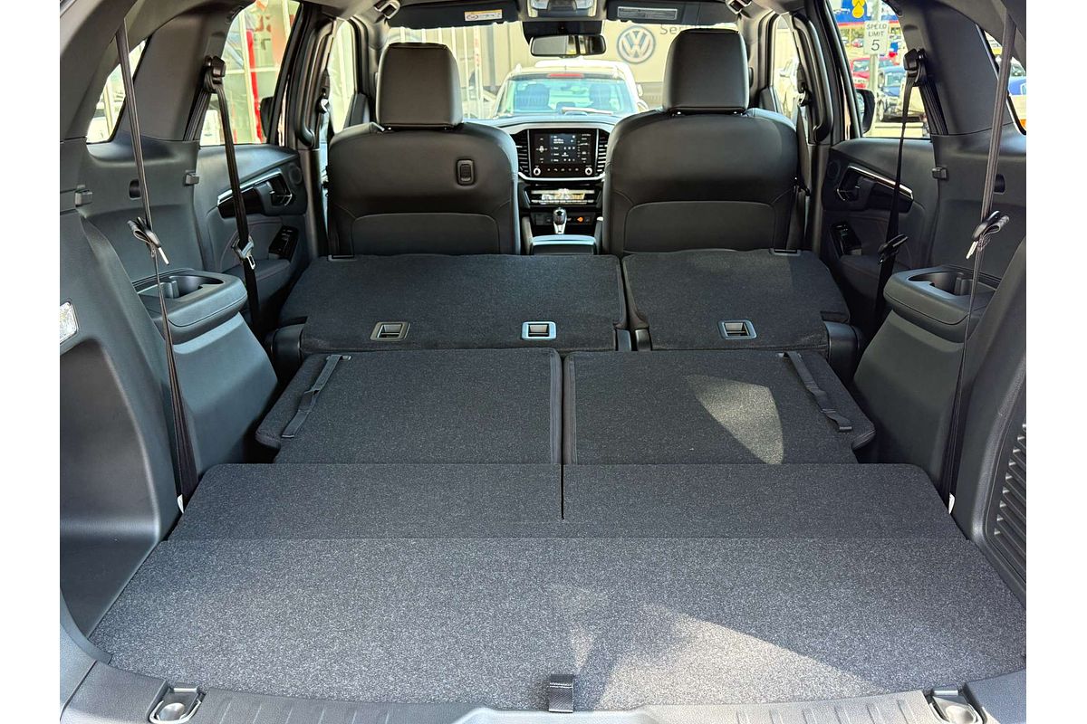 2025 Isuzu MU-X X-TERRAIN