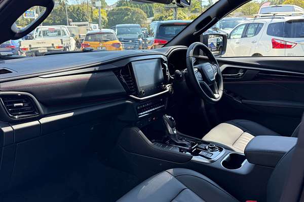 2025 Isuzu MU-X X-TERRAIN