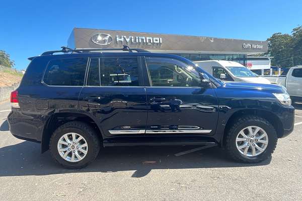 2019 Toyota Landcruiser Sahara VDJ200R