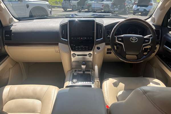 2019 Toyota Landcruiser Sahara VDJ200R