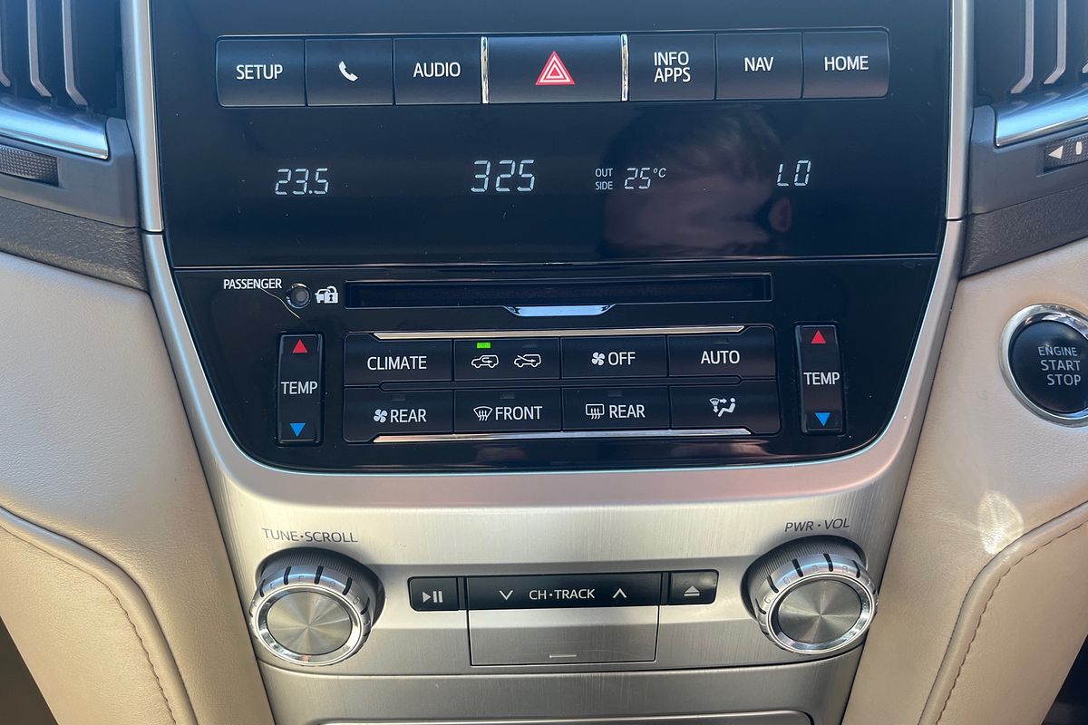 2019 Toyota Landcruiser Sahara VDJ200R