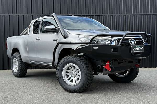 2019 Toyota Hilux SR5 GUN126R 4X4