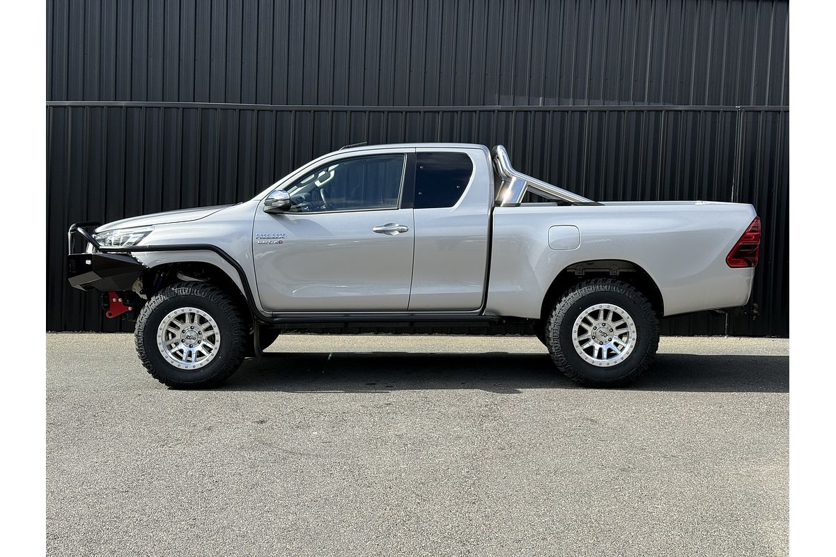 2019 Toyota Hilux SR5 GUN126R 4X4