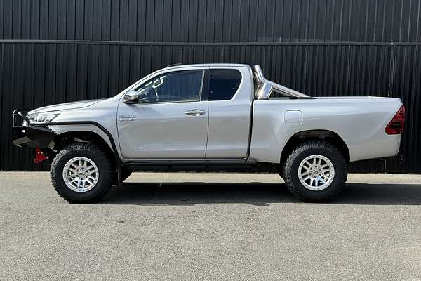 2019 Toyota Hilux SR5 GUN126R 4X4