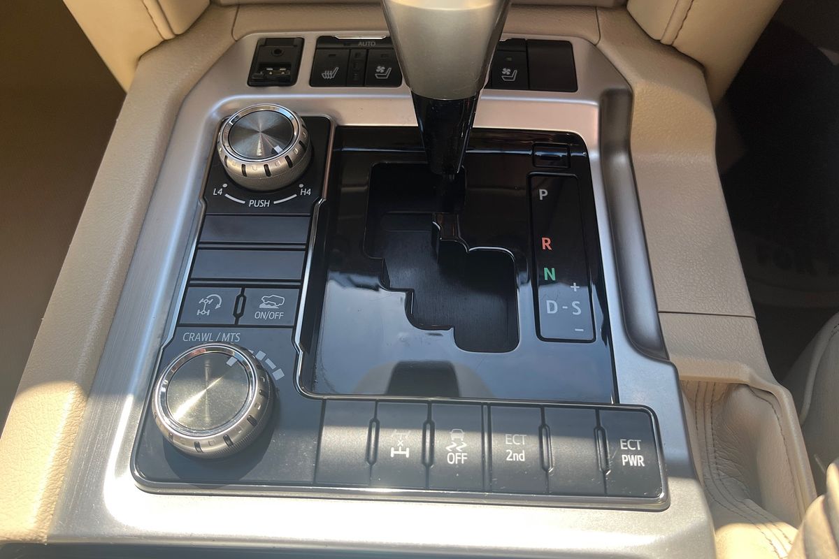 2019 Toyota Landcruiser Sahara VDJ200R