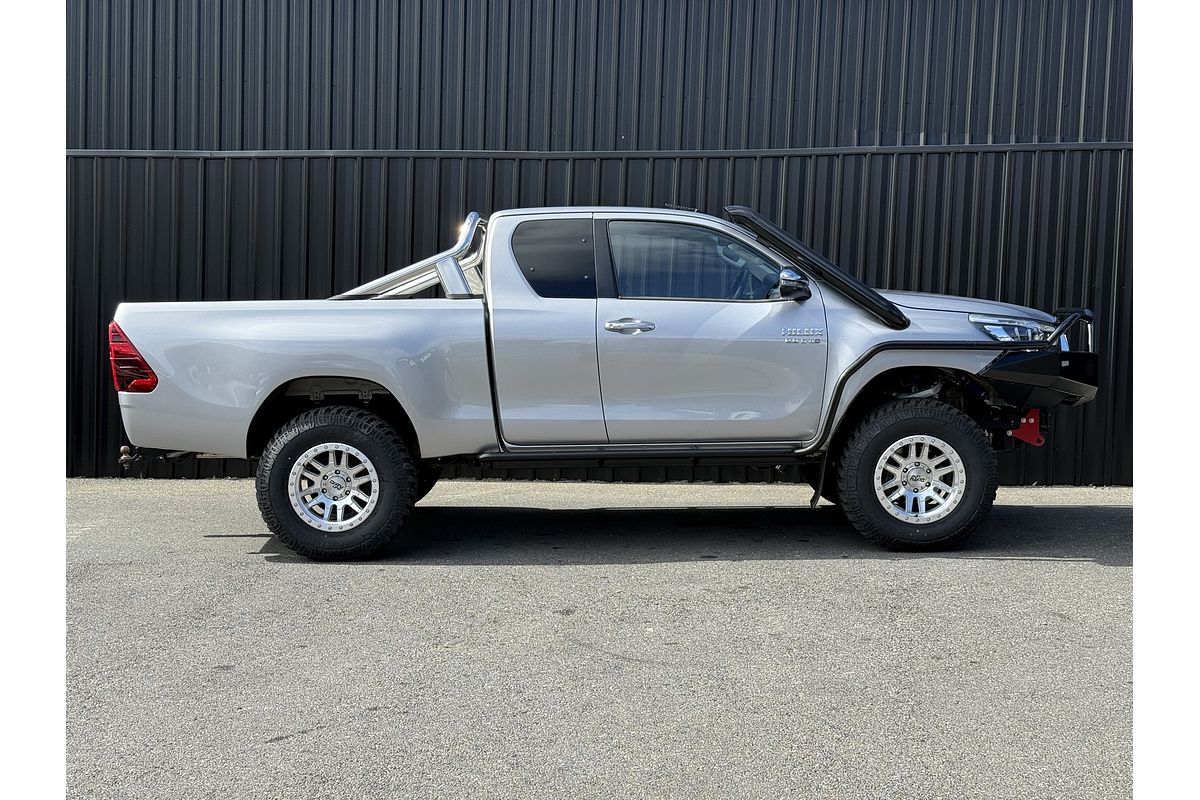 2019 Toyota Hilux SR5 GUN126R 4X4