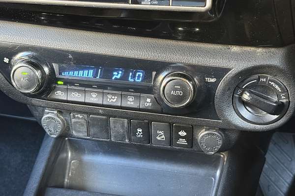 2019 Toyota Hilux SR5 GUN126R 4X4