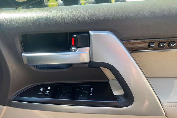 2019 Toyota Landcruiser Sahara VDJ200R