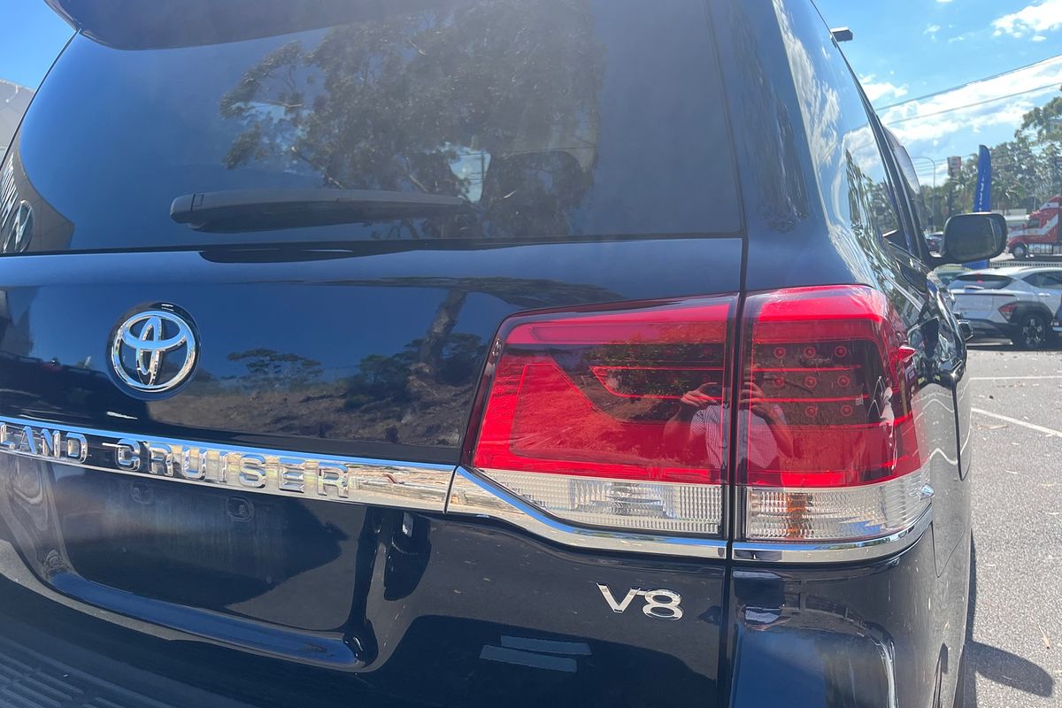 2019 Toyota Landcruiser Sahara VDJ200R