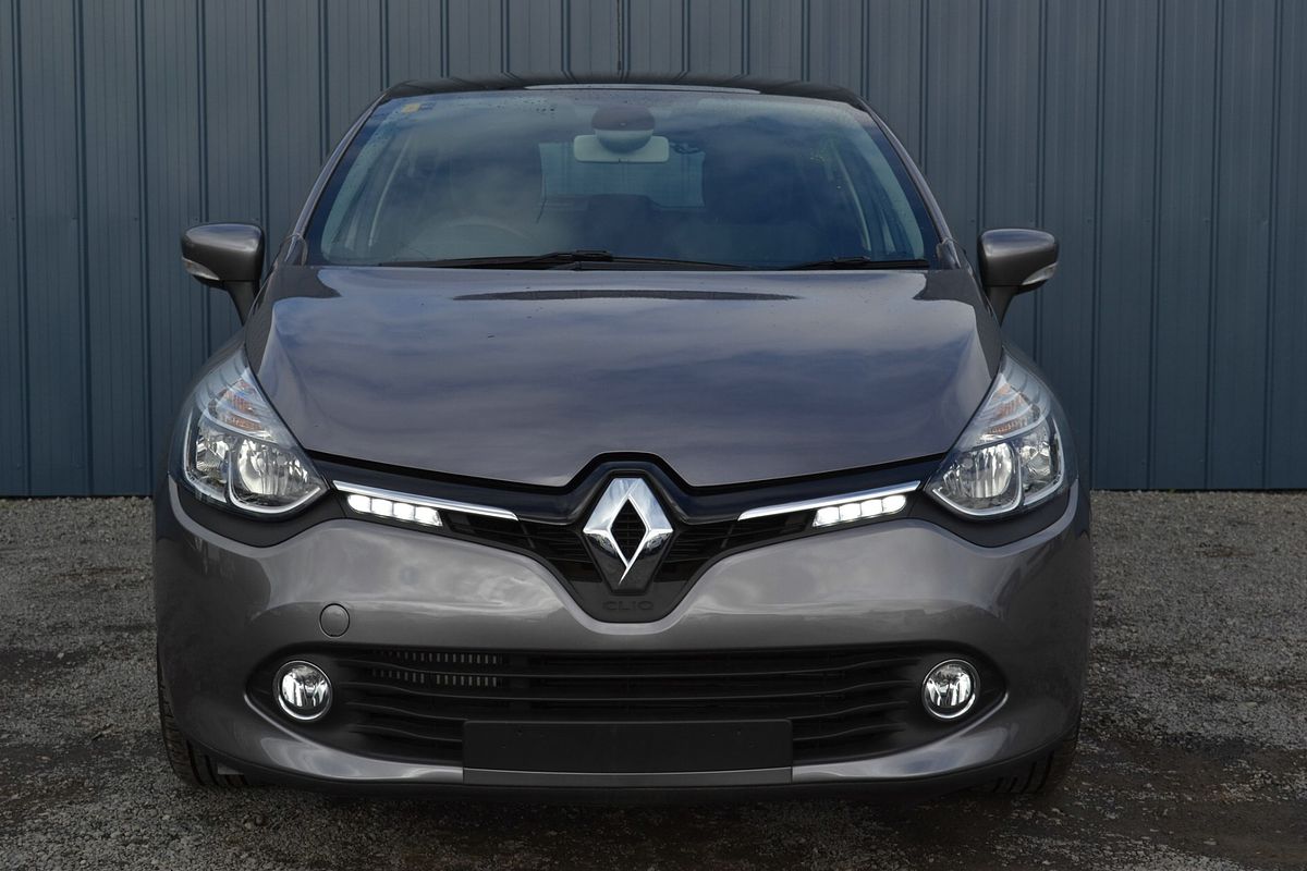 2015 Renault Clio Expression IV B98