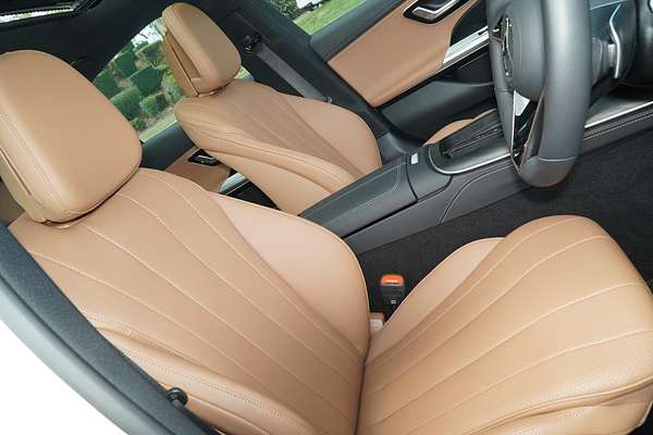 2025 Mercedes-Benz E-Class E200 W214