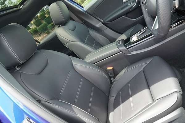 2025 Mercedes-Benz A-Class A250 V177