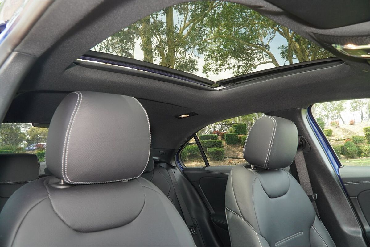 2025 Mercedes-Benz A-Class A250 V177