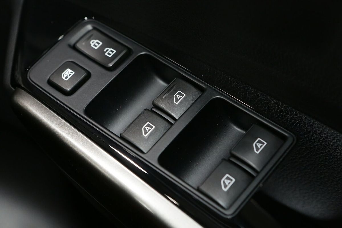 2024 Mitsubishi Pajero Sport GSR QG