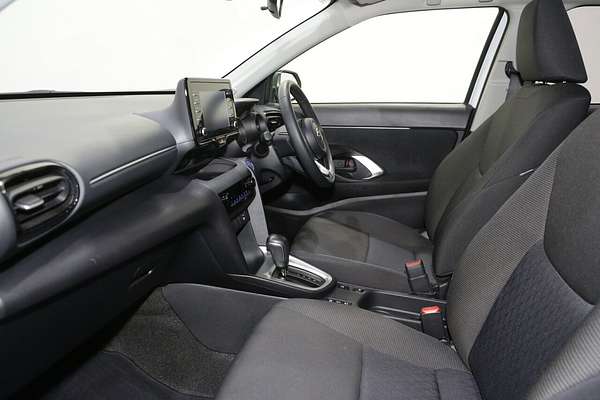 2024 Toyota Yaris Cross GXL MXPJ10R