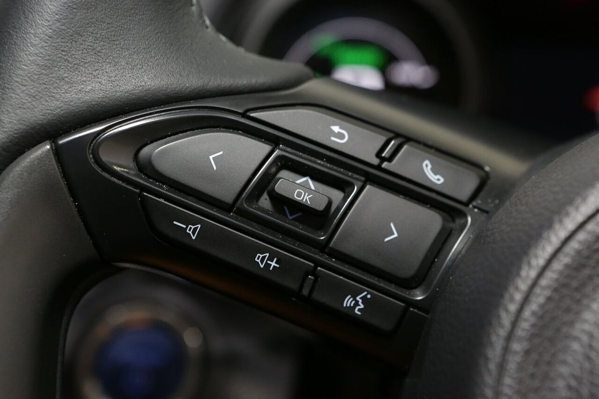 2024 Toyota Yaris Cross GXL MXPJ10R