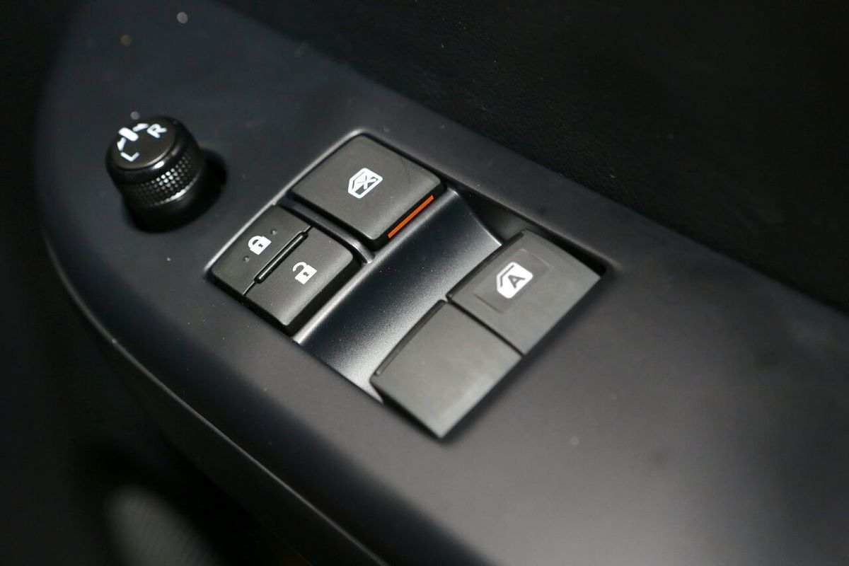 2025 Toyota Hilux Workmate TGN121R Rear Wheel Drive