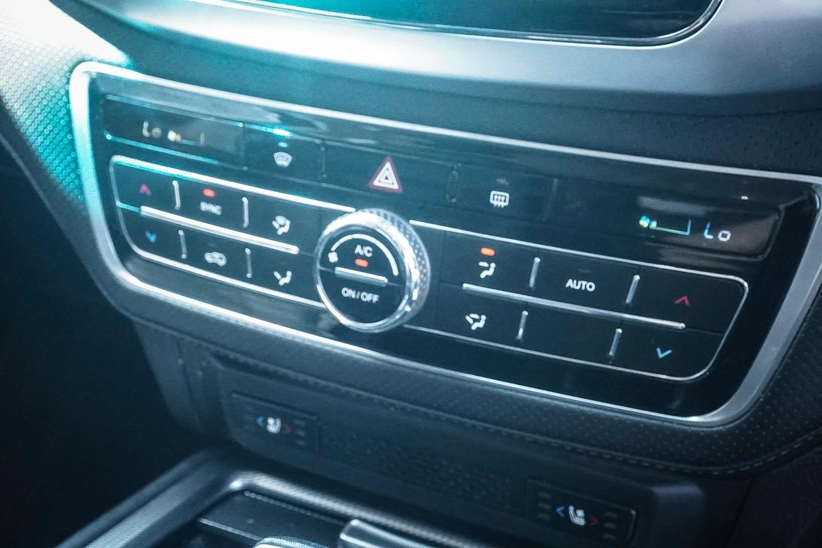 2023 SsangYong Rexton ELX Y450