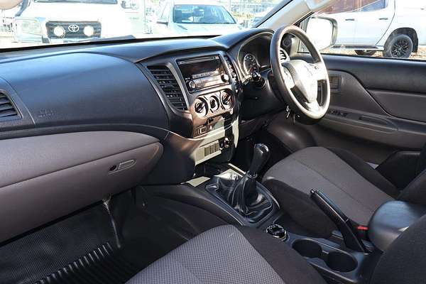 2015 Mitsubishi Triton GLX MQ 4X4