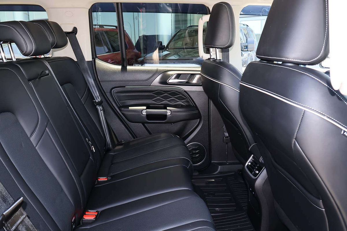 2024 GWM Tank 300 Ultra Hybrid P01