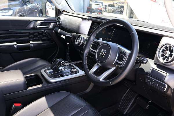 2024 GWM Tank 300 Ultra Hybrid P01